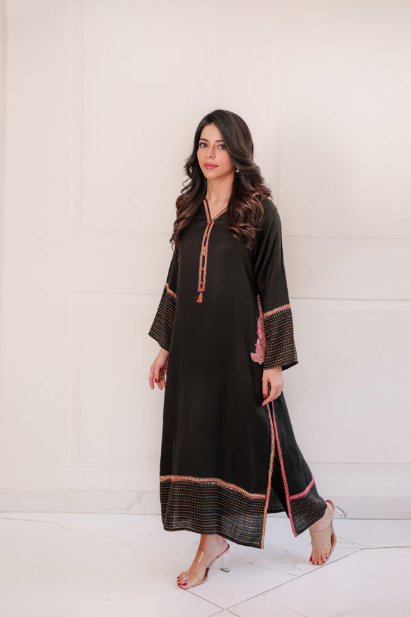 Shaireen Black Shawl Embroidered Set-SHK